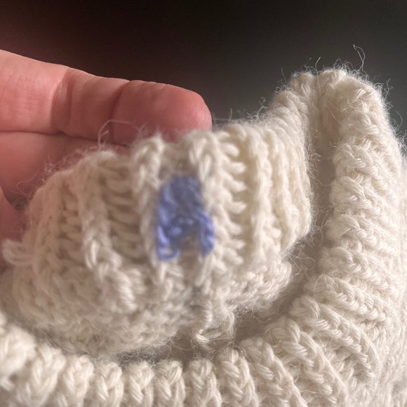 Cable Knit Sweater Vest - Picture 2 of 4